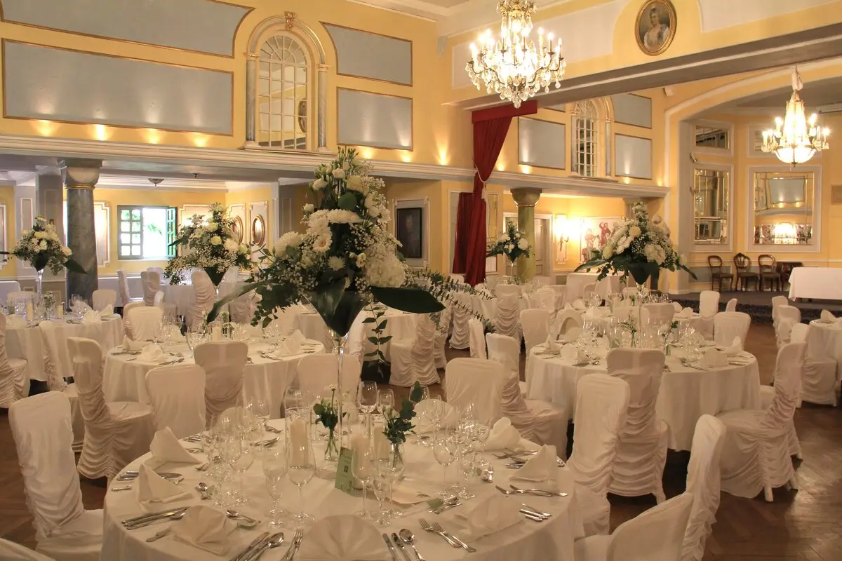 Schloss Thurn Romantiksaal